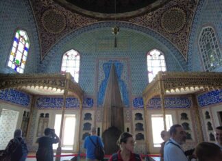 Yemiş İskelesi’nde Ahî Çelebi Camii