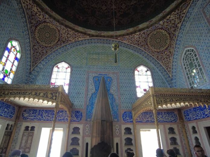 DCIM100MEDIADJI_0216.JPG