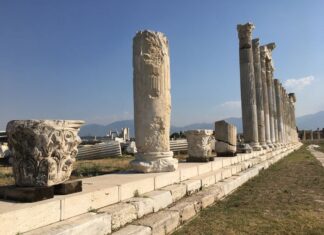 Mahmud Paşa Türbesi